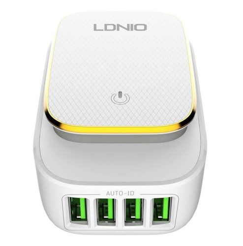 LDNIO A4405 hálózati töltő éjszakai fény funkcióval 4xUSB-A + USB-C kábel