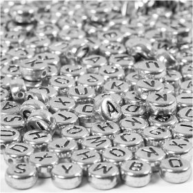   Betű gyöngyök, ezüst, kerek, fekete betűk, 7mm, 21g/csomag