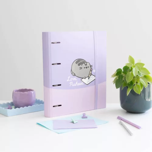 Pusheen cicás gyűrűskönyv A/4, 4 gyűrűs, Moments, lila