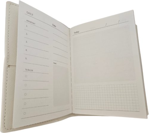 Állatos notesz, A/6, 10x14cm, 4 féle (cicás vagy kutyás)